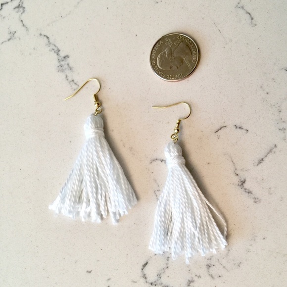 White Tassel Fringe Earrings - Picture 4 of 4